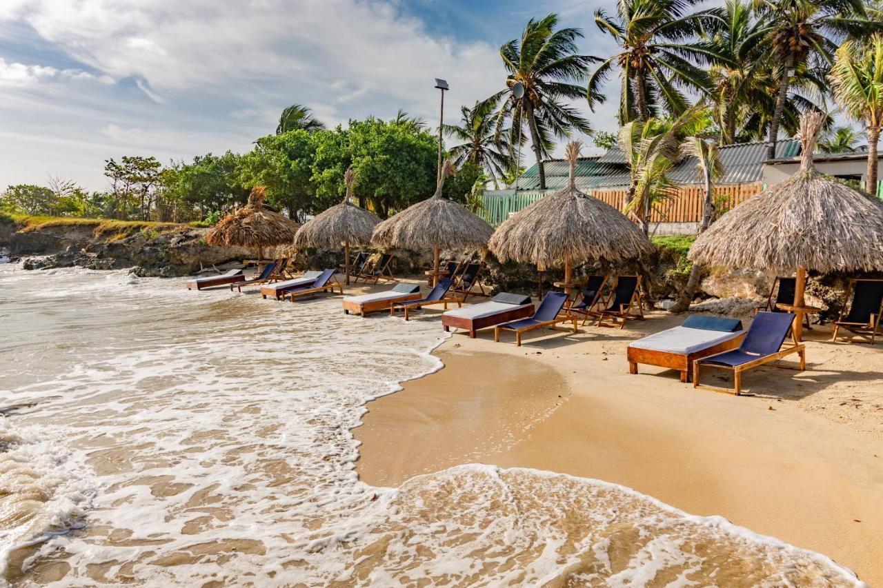 Palmarito Beach Hotel Tierra Bomba Luaran gambar